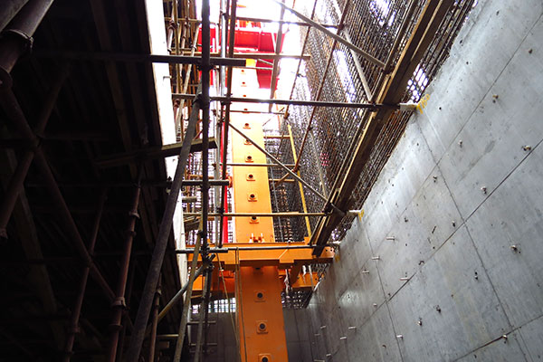 Floor climbing Hydraulic Concrete Placing Boom 